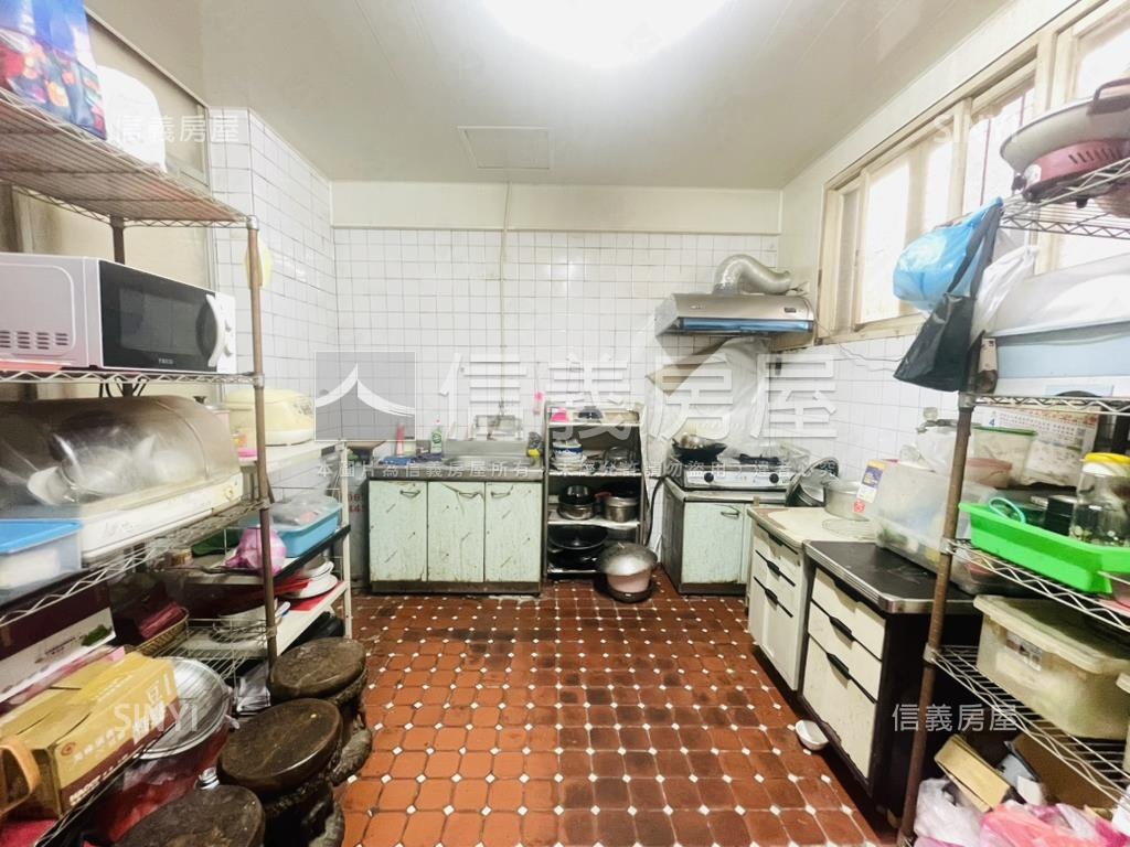 北園聖功書香透天房屋室內格局與周邊環境
