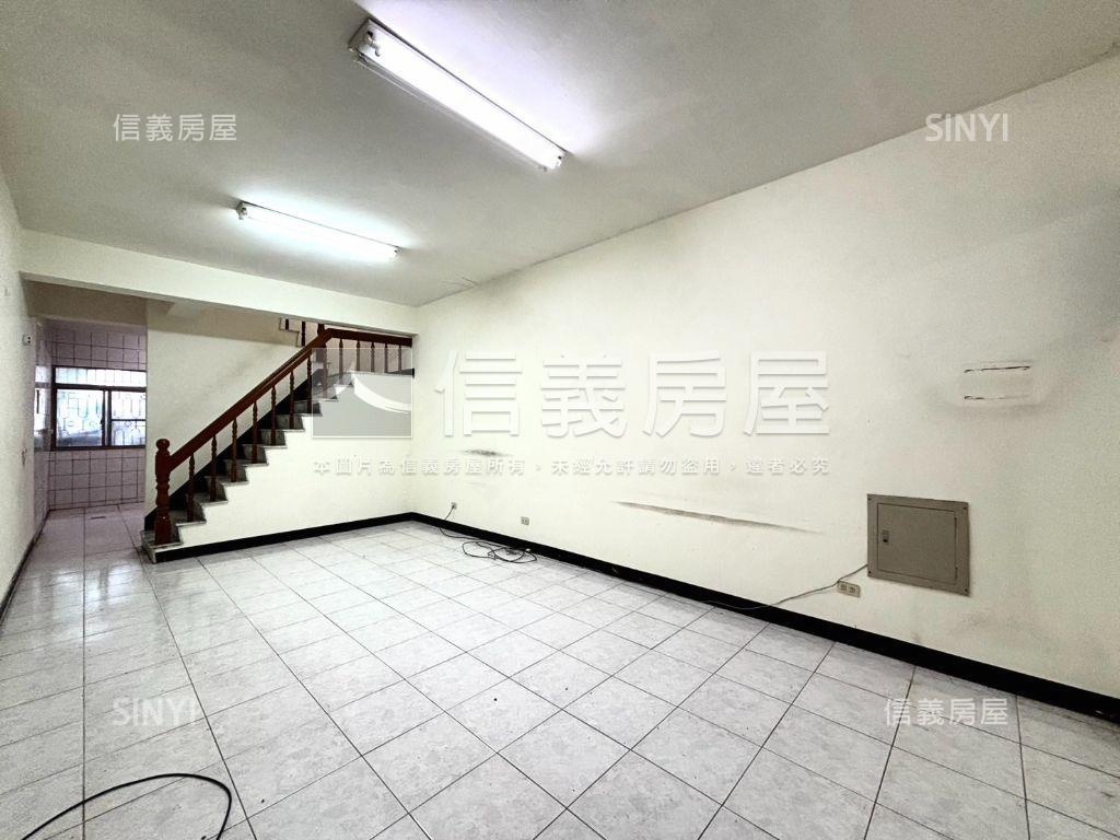 近仁雄商圈低總透天房屋室內格局與周邊環境