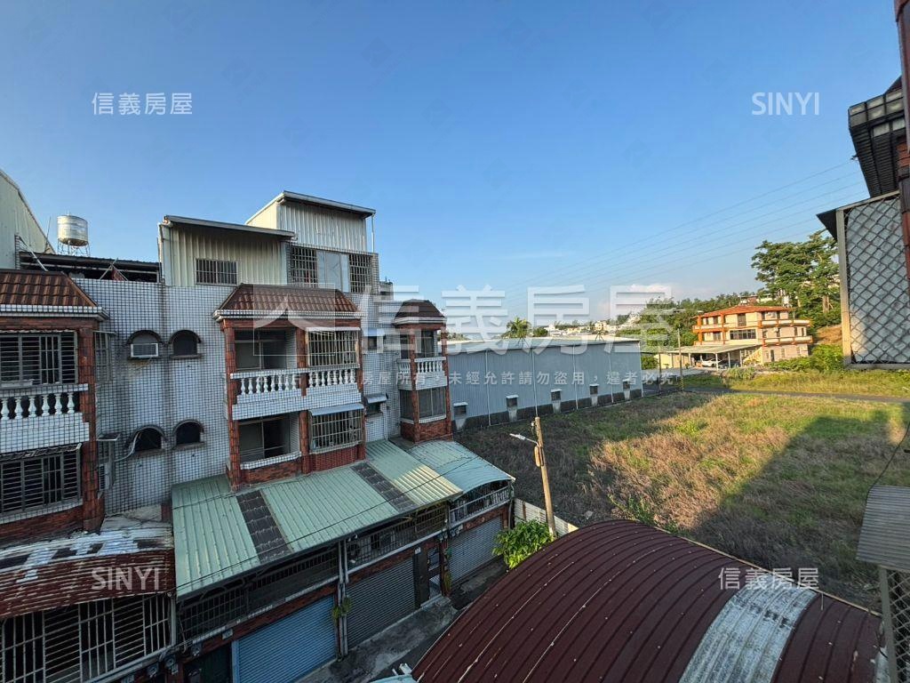 近仁雄商圈低總透天房屋室內格局與周邊環境