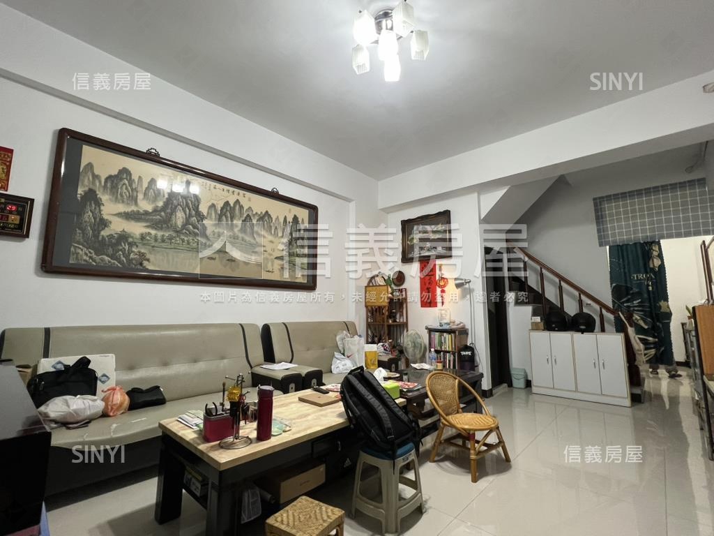 近大灣屋況佳美透房屋室內格局與周邊環境