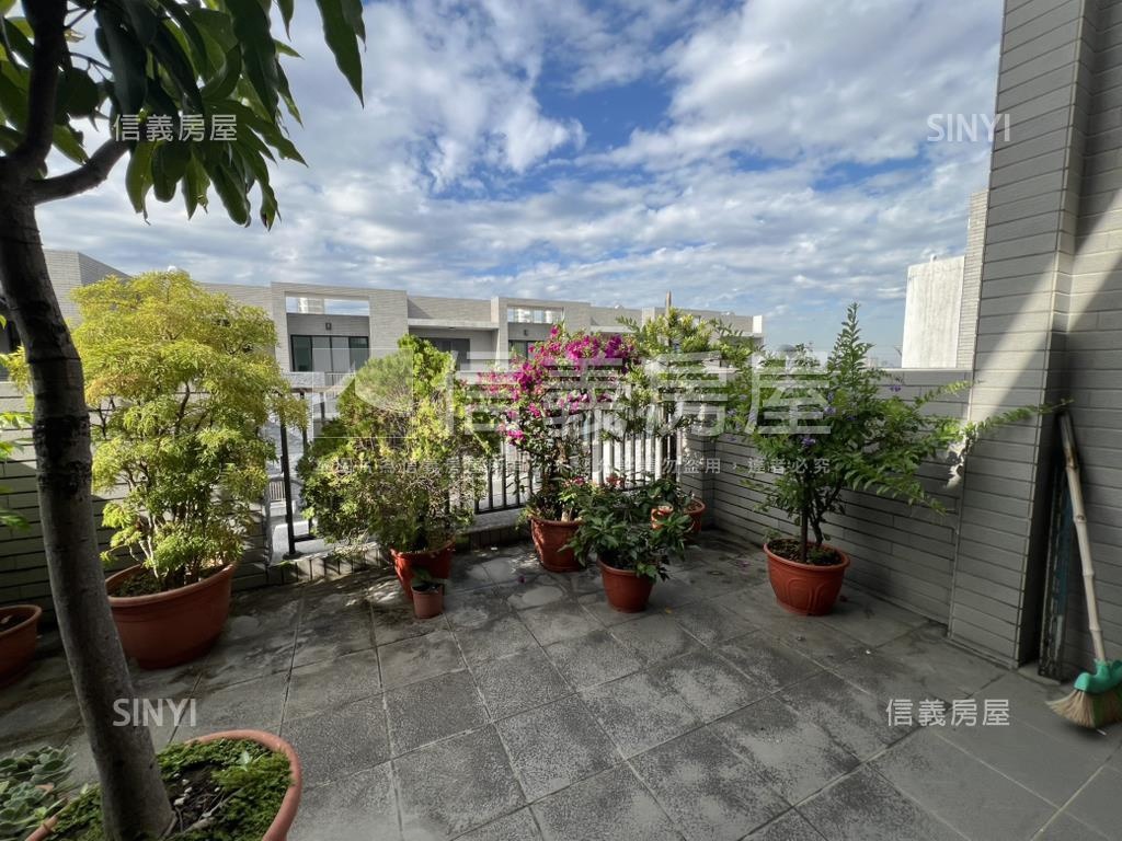 近大灣屋況佳美透房屋室內格局與周邊環境