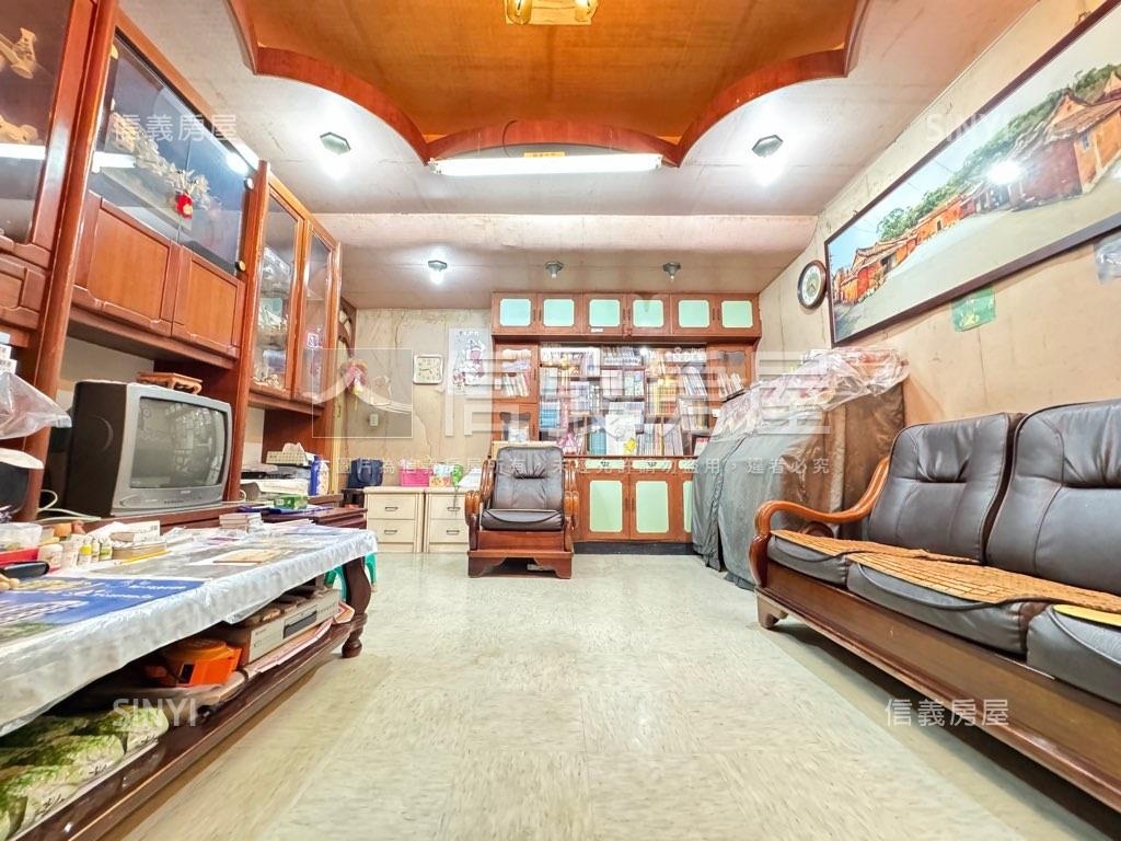 明德捷運三樓方正公寓房屋室內格局與周邊環境