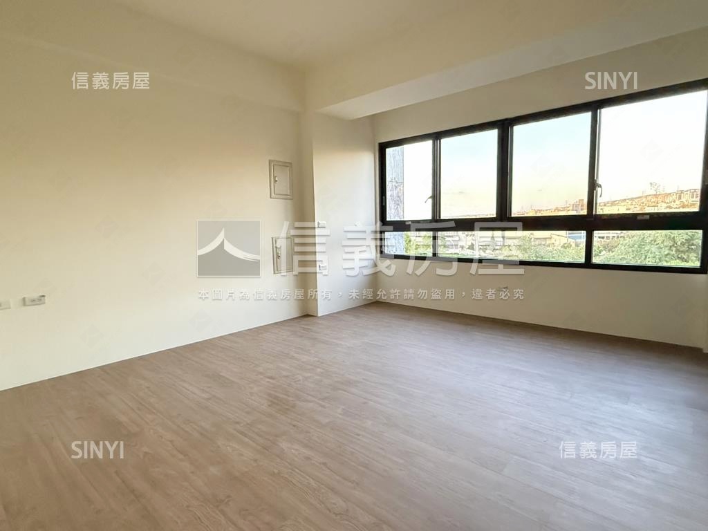 全新雙車別墅前院停車房屋室內格局與周邊環境