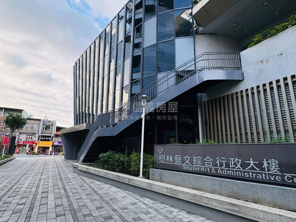 近樹林火車站稀有電梯一樓房屋室內格局與周邊環境