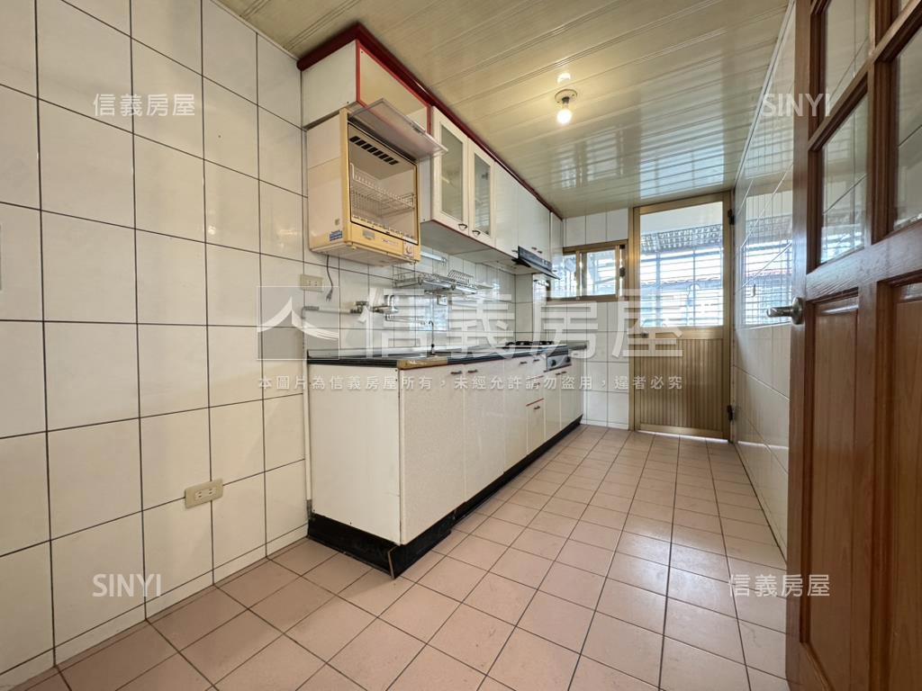 民生東１０１景觀頂加華廈房屋室內格局與周邊環境