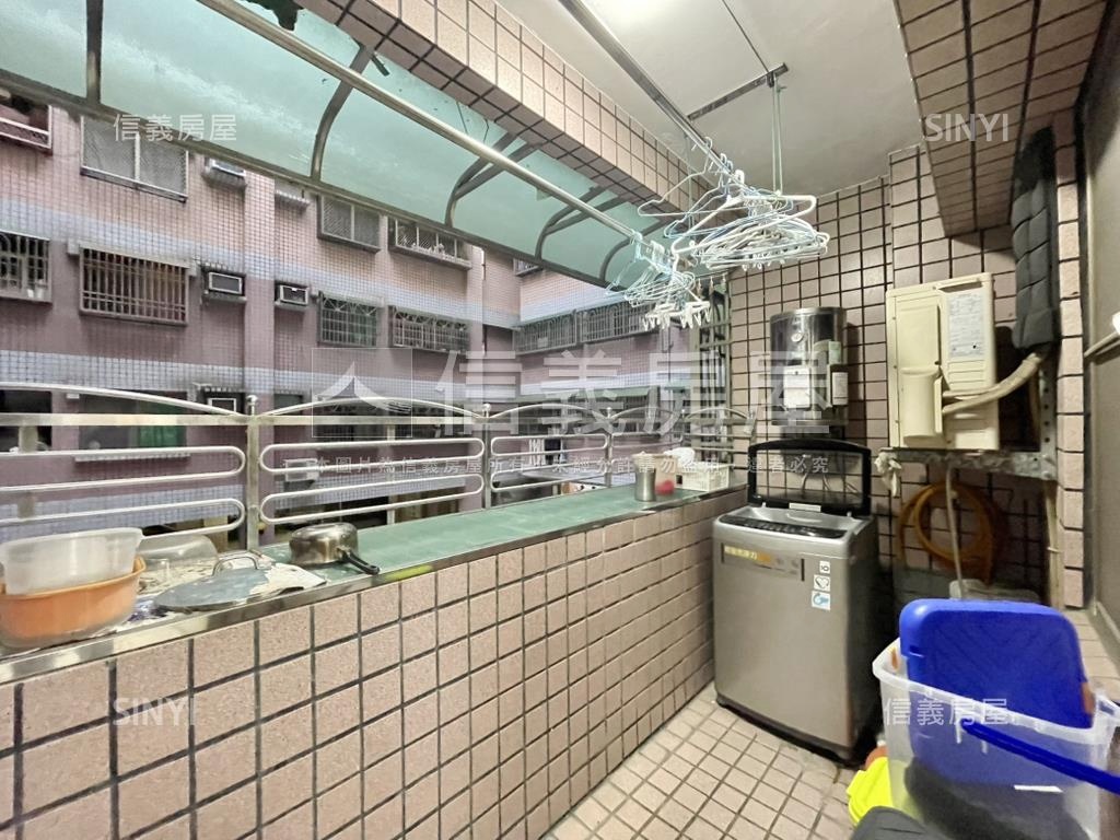 如意江山三房平車房屋室內格局與周邊環境