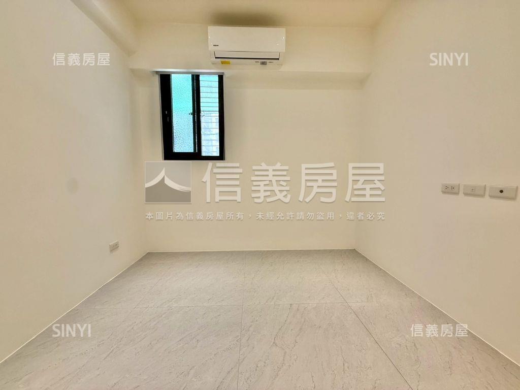 專任中興路簡約機能美寓房屋室內格局與周邊環境