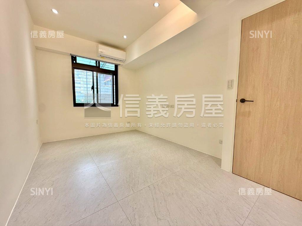 專任中興路簡約機能美寓房屋室內格局與周邊環境