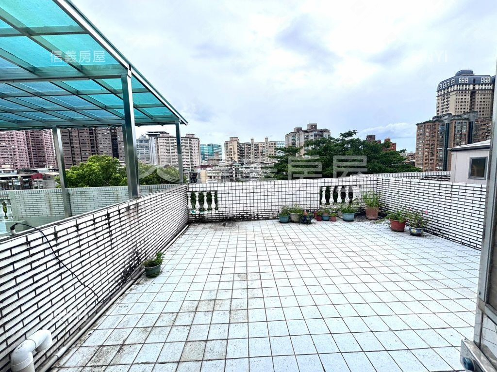 稀有河景樓中樓房屋室內格局與周邊環境