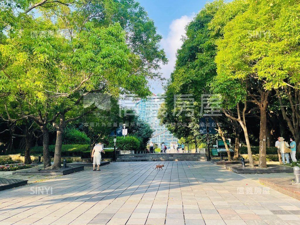 正太原路園道首排角間美墅房屋室內格局與周邊環境