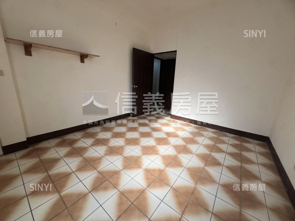中壢精華透天房屋室內格局與周邊環境