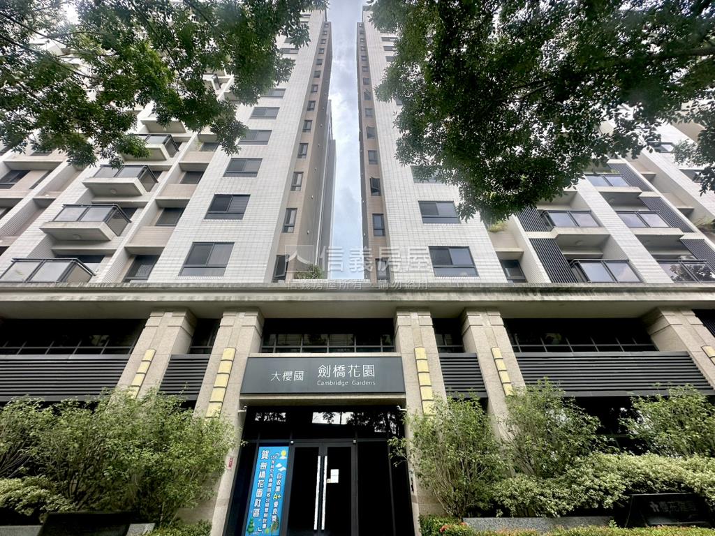 大櫻國山景高樓兩房平車房屋室內格局與周邊環境