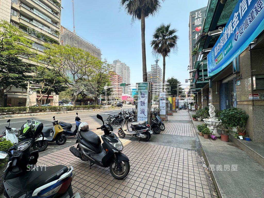 文化二路公園金店面房屋室內格局與周邊環境