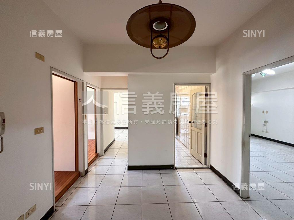 近大業＆捷運站大三房平車房屋室內格局與周邊環境