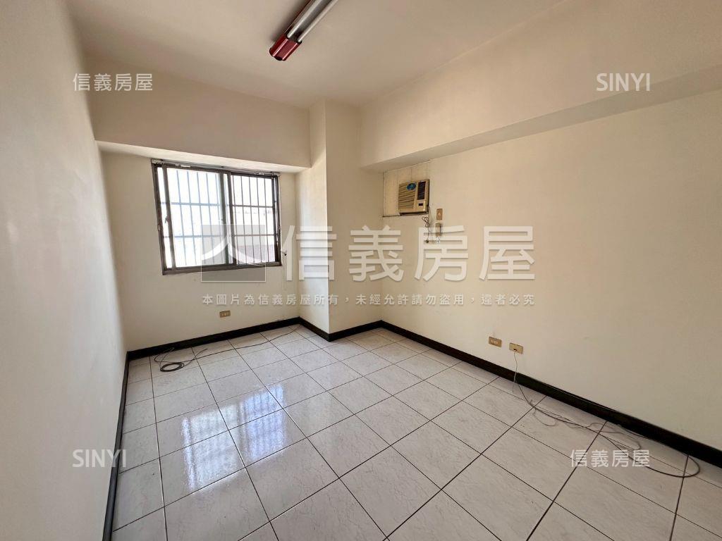 近大業＆捷運站大三房平車房屋室內格局與周邊環境