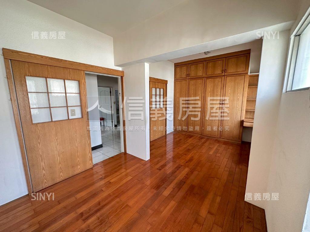 近大業＆捷運站大三房平車房屋室內格局與周邊環境