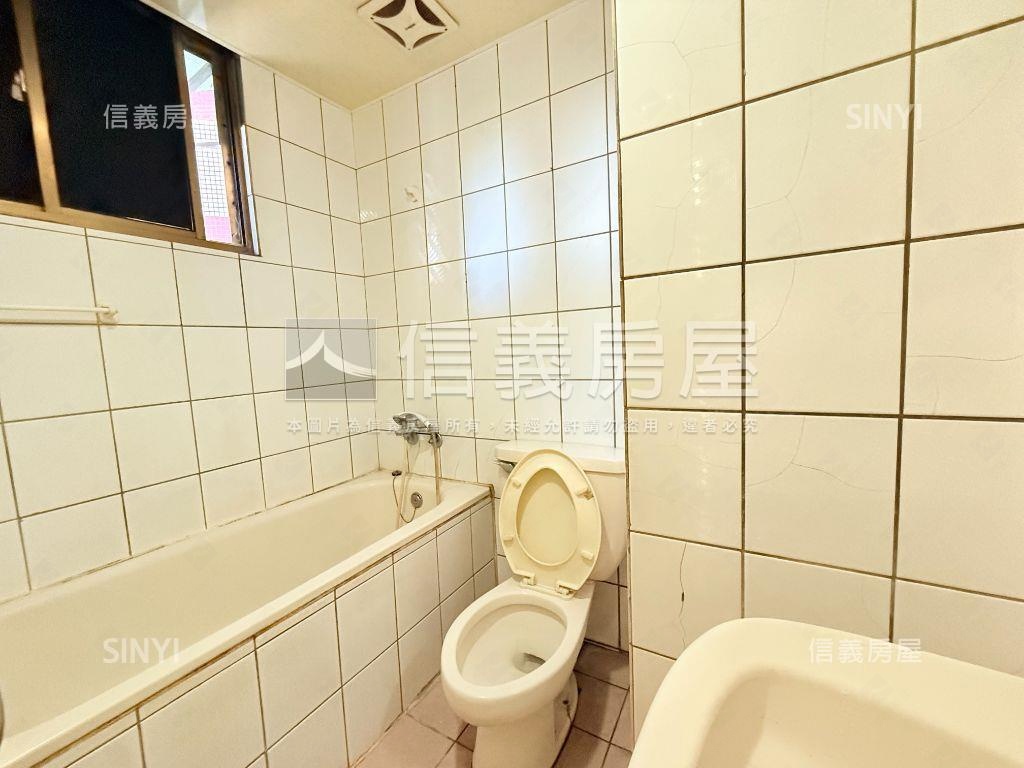 富綠旺近捷運。臻藏三房房屋室內格局與周邊環境