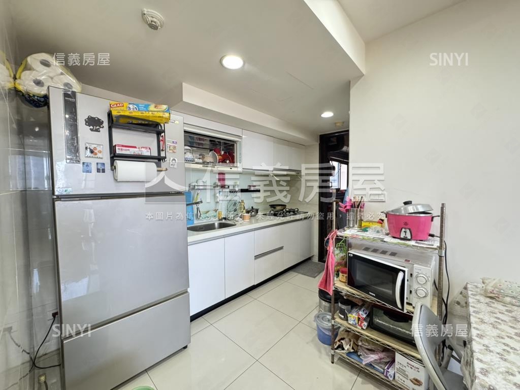 過嶺夏朵高樓明亮三房車位房屋室內格局與周邊環境