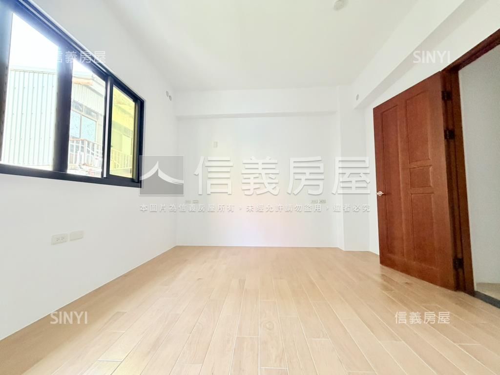 全新加蓋電梯別墅①房屋室內格局與周邊環境