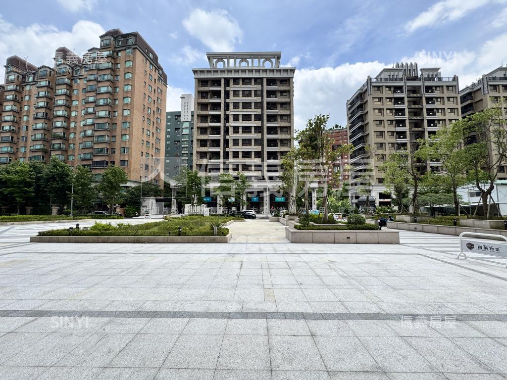 銘鑄登峰店面2房屋室內格局與周邊環境