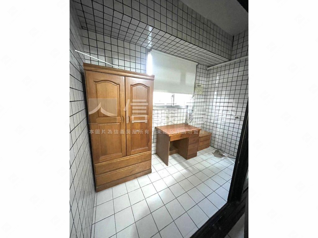 新街國小名第美屋房屋室內格局與周邊環境