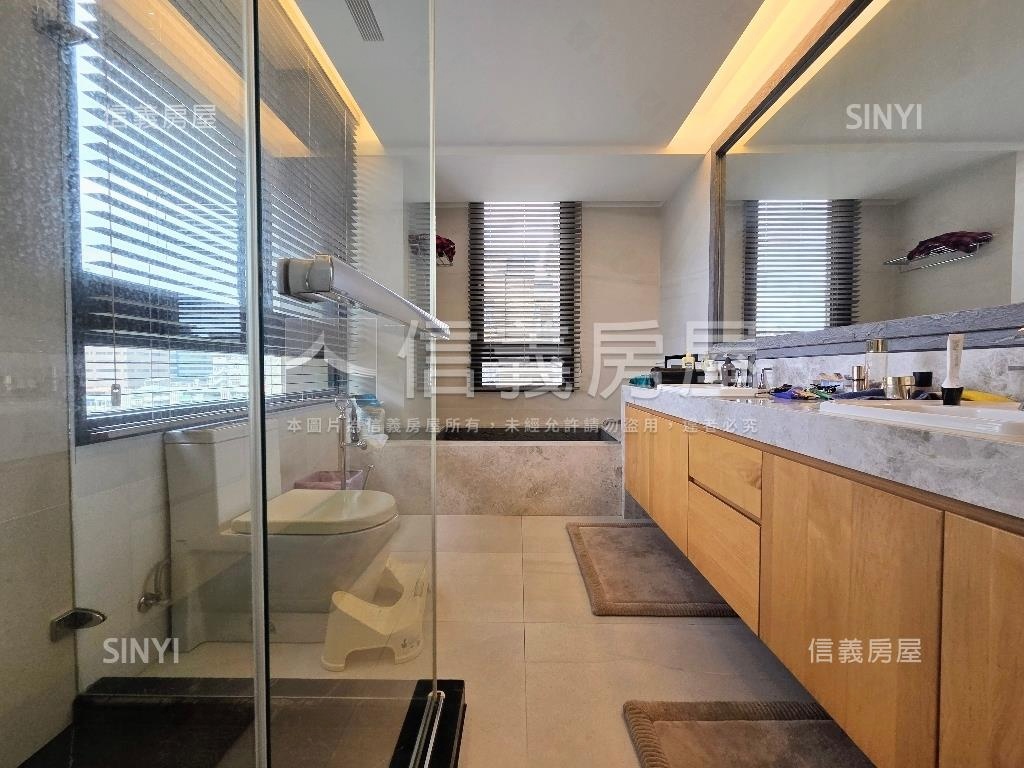 華孚鈞藏百年珍藏頂裝璜房屋室內格局與周邊環境