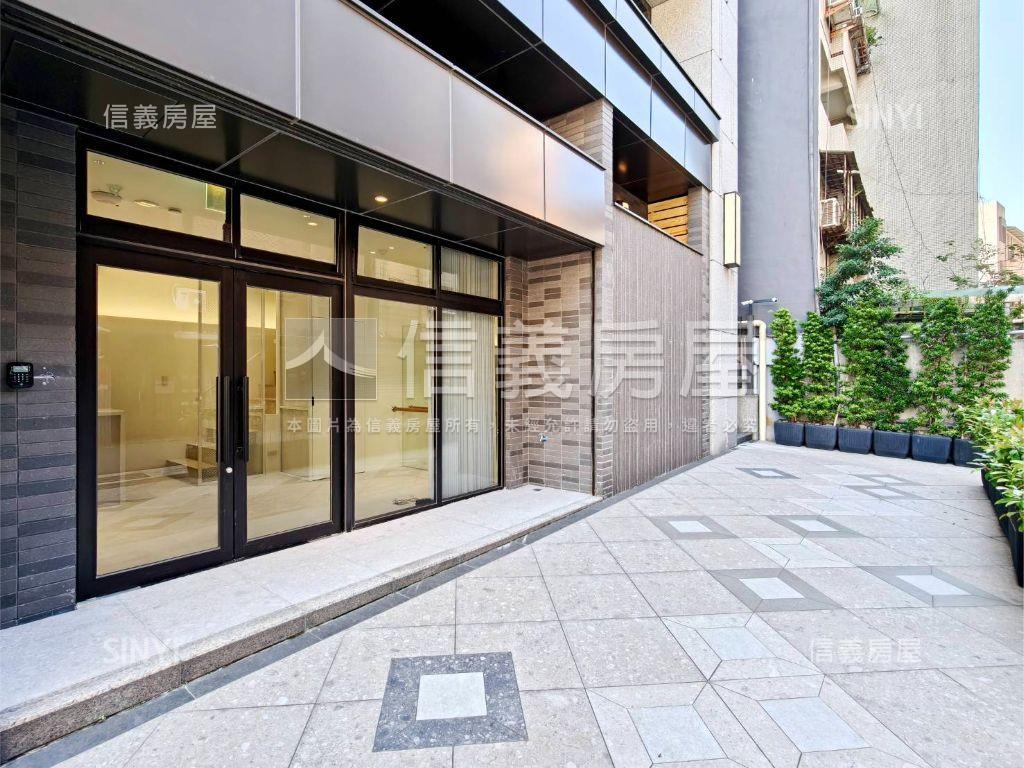 【ＶＲ】阿曼學學挑高店辦房屋室內格局與周邊環境