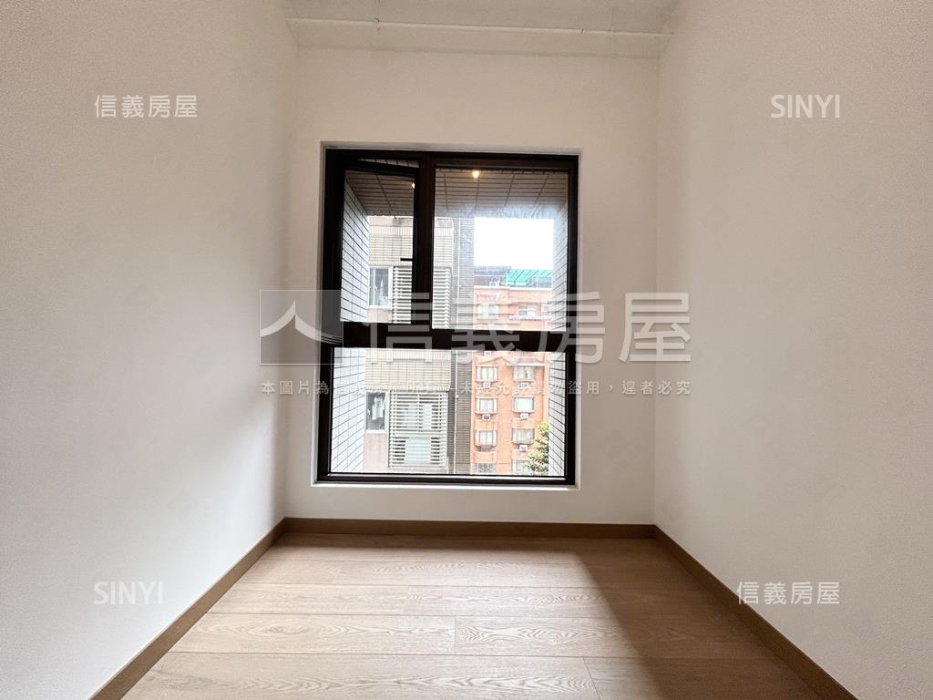 小巨蛋敦南邊間漂亮二房房屋室內格局與周邊環境