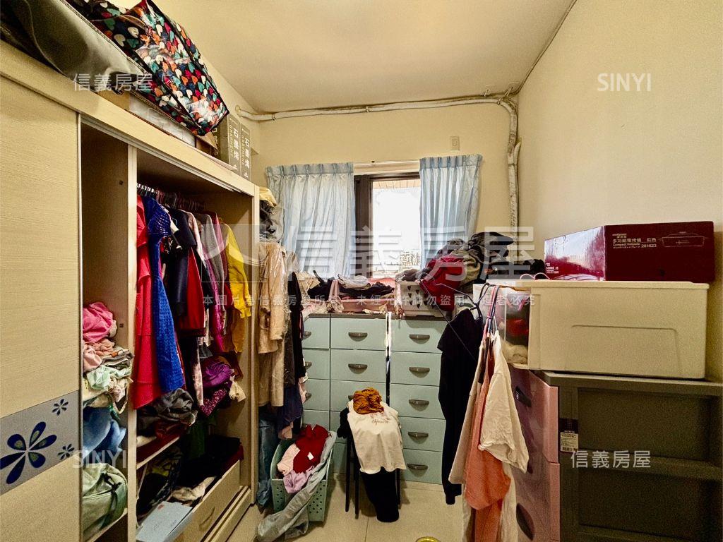 近捷運３房平車房屋室內格局與周邊環境