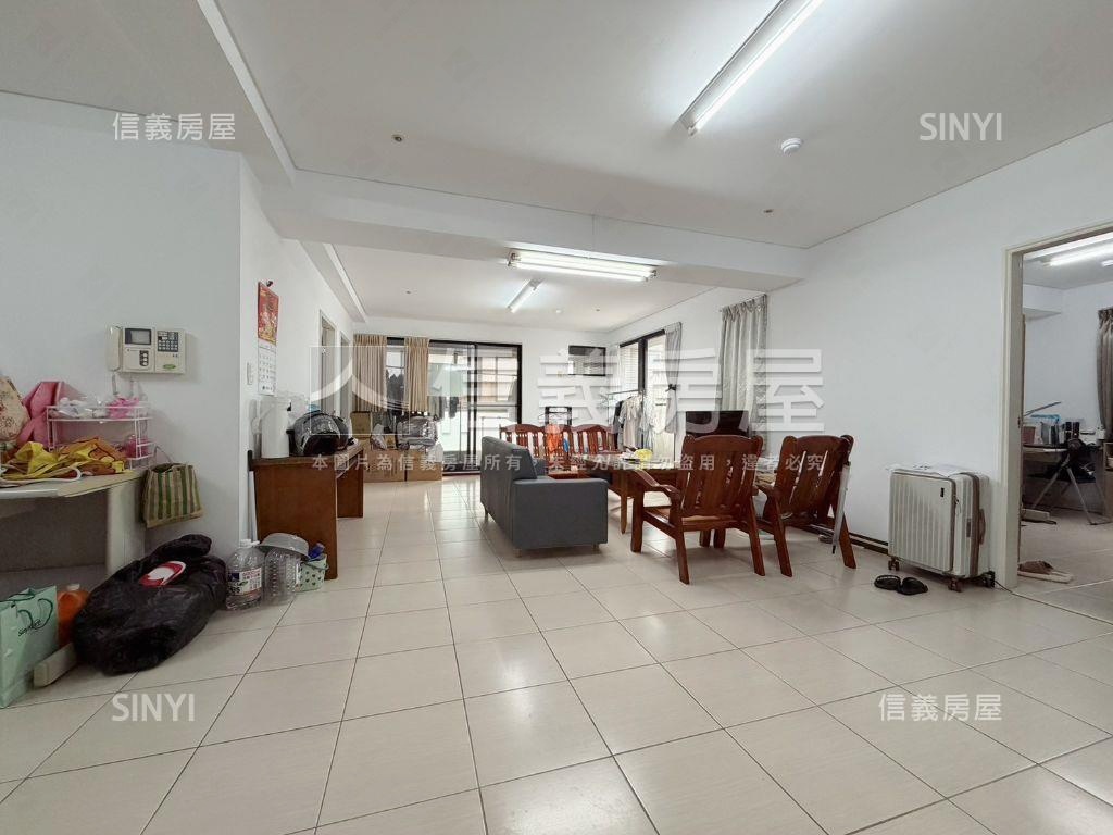 大鵬新城四房附平車位房屋室內格局與周邊環境