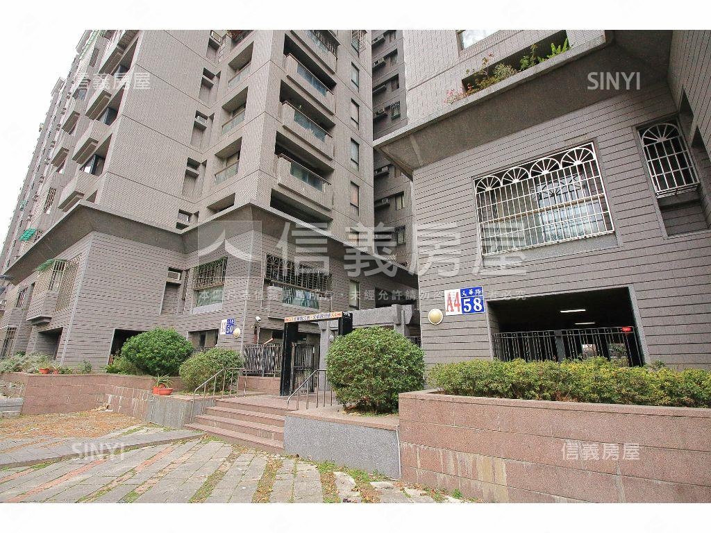 大鵬新城四房附平車位房屋室內格局與周邊環境