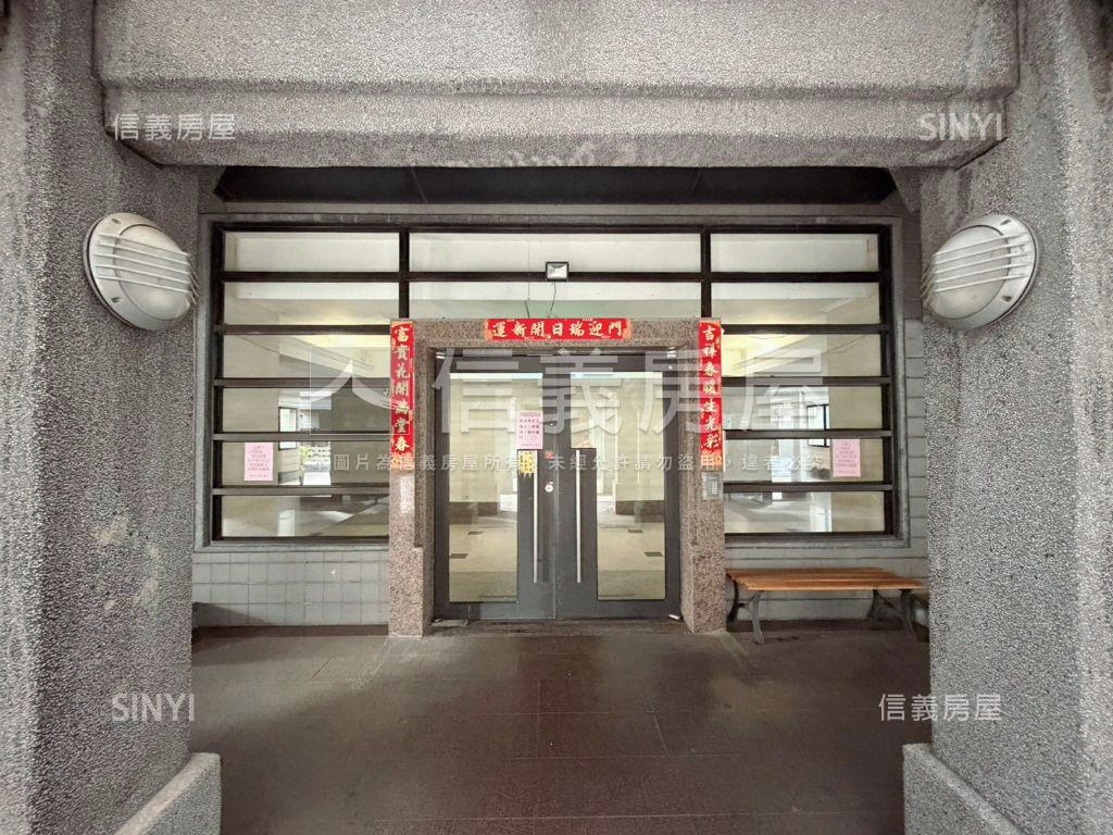 大鵬新城四房附平車位房屋室內格局與周邊環境