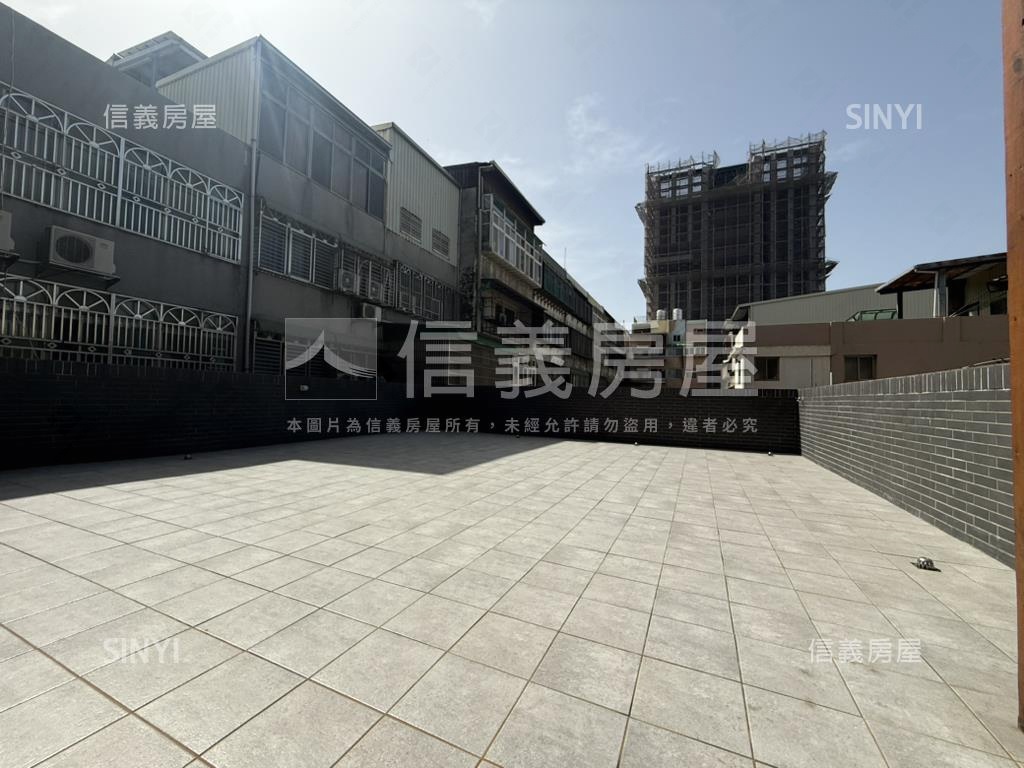 近三民國中寧靜２房附車位房屋室內格局與周邊環境