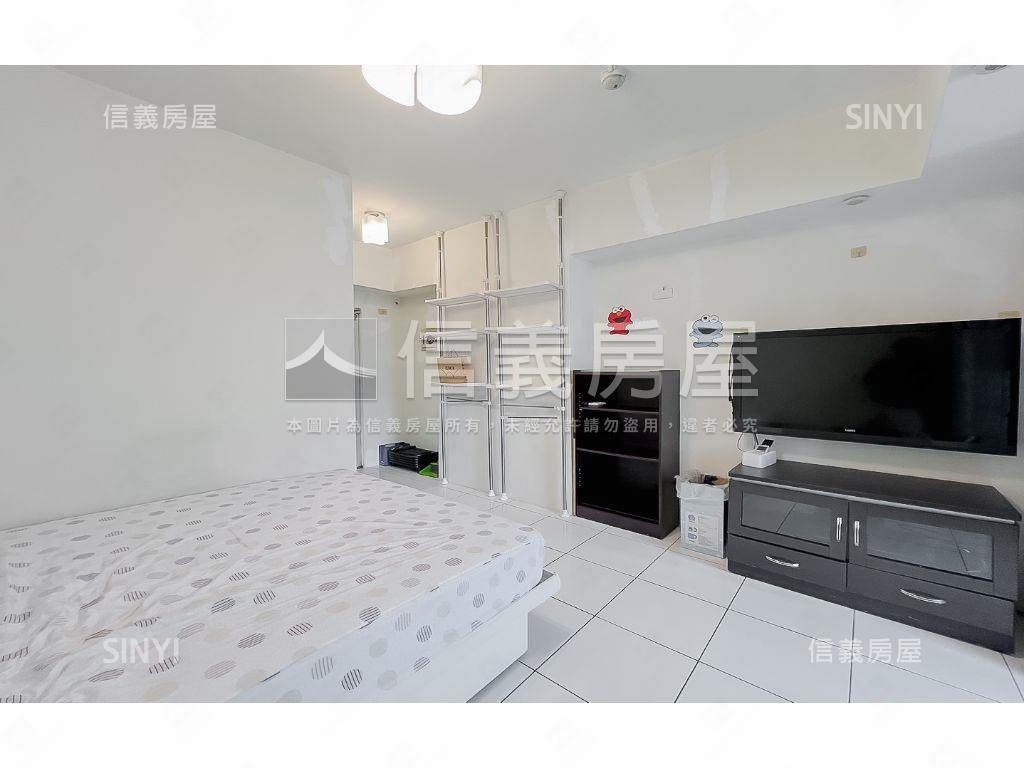 第五區明亮套房＋車位房屋室內格局與周邊環境