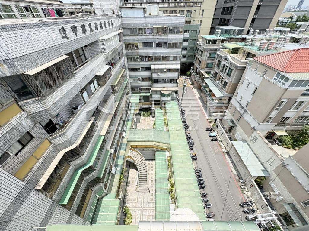 第五區明亮套房＋車位房屋室內格局與周邊環境