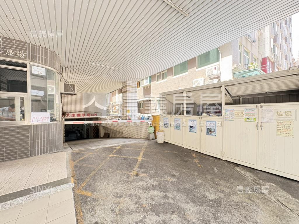第五區明亮套房＋車位房屋室內格局與周邊環境