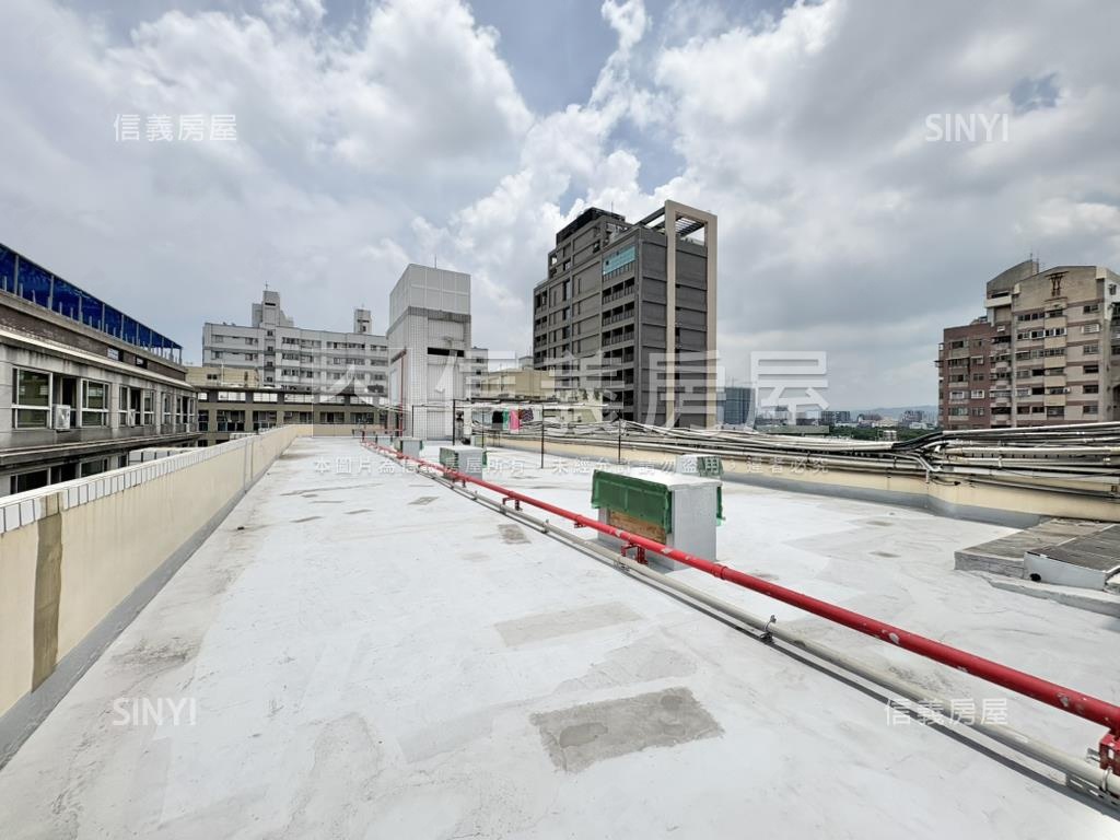 第五區明亮套房＋車位房屋室內格局與周邊環境
