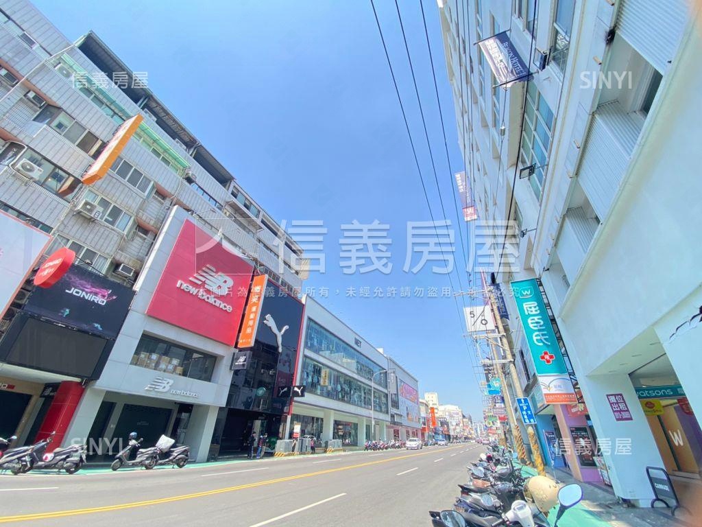 有車位的大套房房屋室內格局與周邊環境