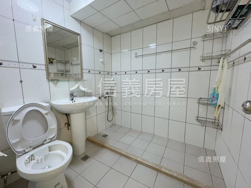 復國商圈日式質感四房平車房屋室內格局與周邊環境