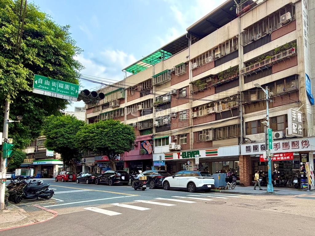 大廣豊仁兩房露台附車位房屋室內格局與周邊環境