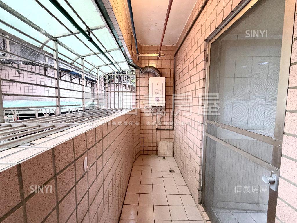 美麗京豔。好事成雙房屋室內格局與周邊環境