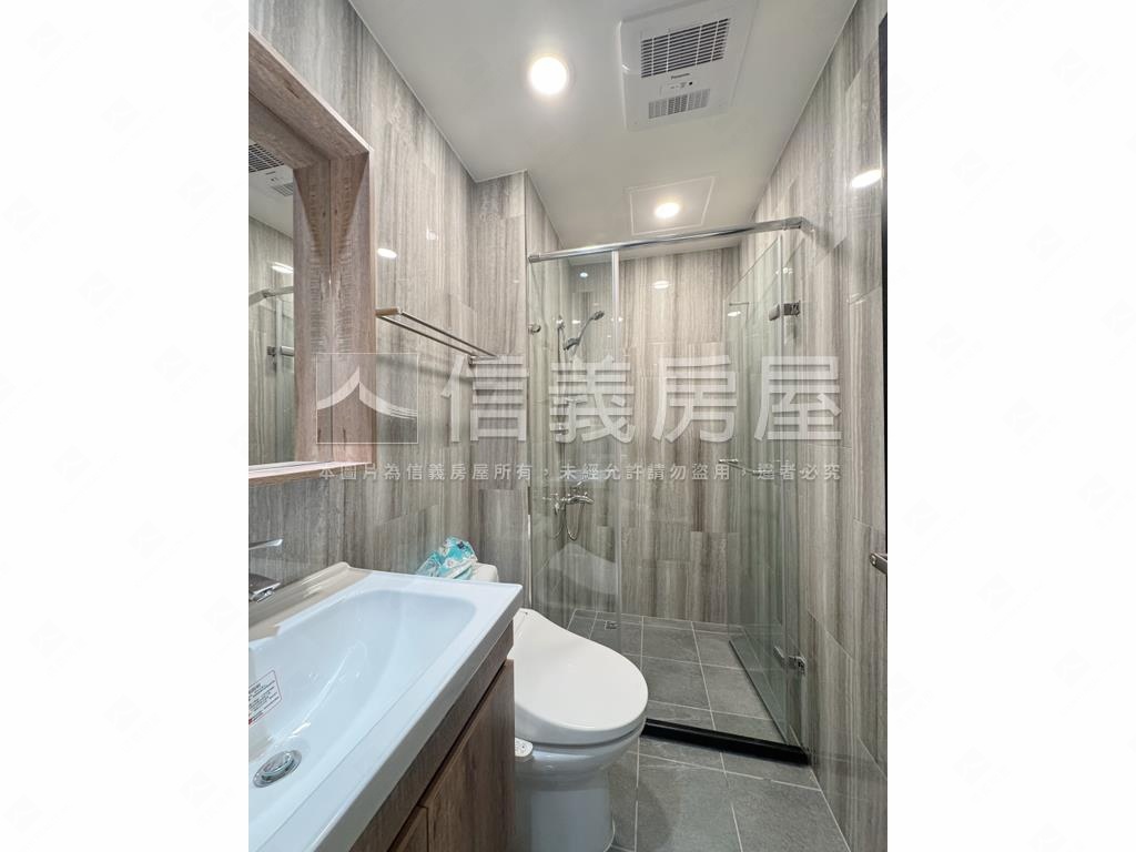 Ｂ２前後陽台大兩房車位房屋室內格局與周邊環境