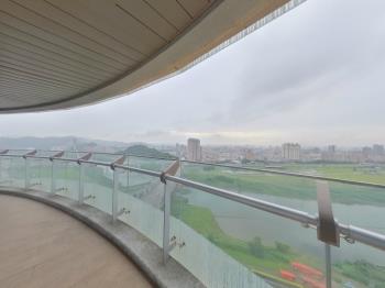 富裔河‧樓中樓