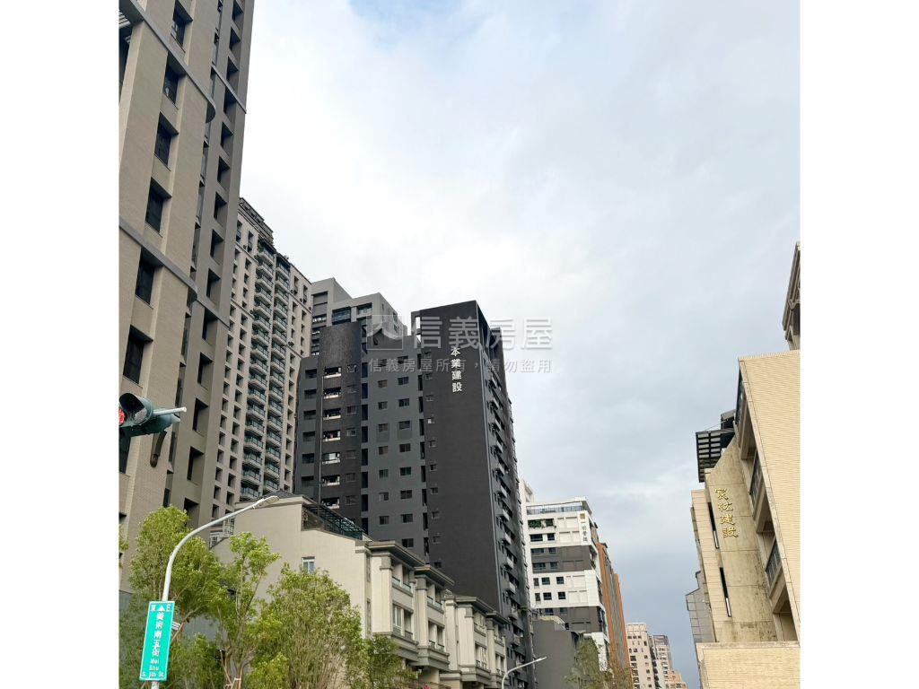 美術館高樓層三房平車房屋室內格局與周邊環境