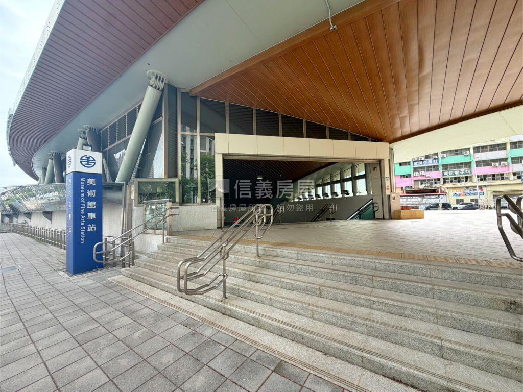 美術館高樓層三房平車房屋室內格局與周邊環境