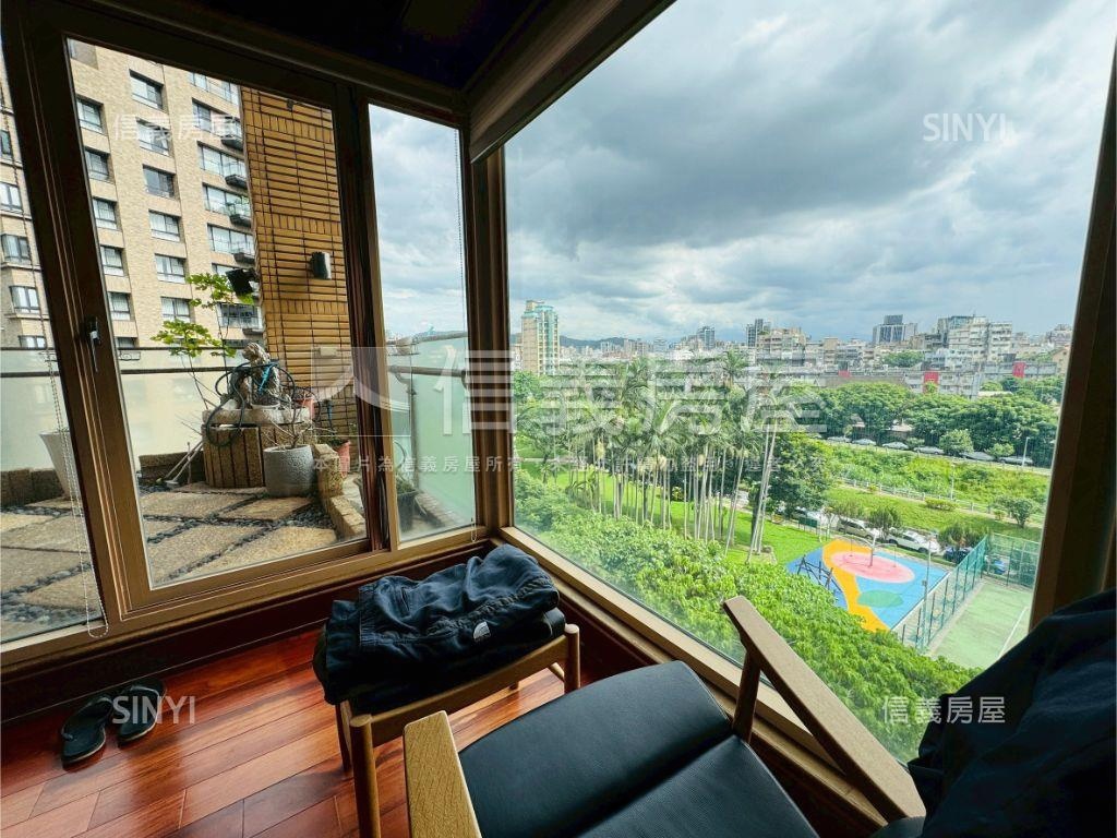 龍邦國宴使館特區帝景房屋室內格局與周邊環境