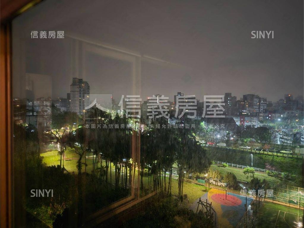 龍邦國宴使館特區帝景房屋室內格局與周邊環境