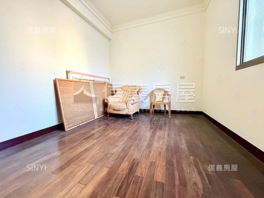 古典優雅巷弄透天房屋室內格局與周邊環境