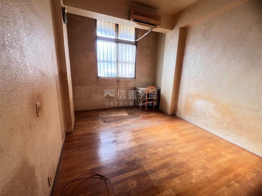 中西區文賢正路金店面房屋室內格局與周邊環境
