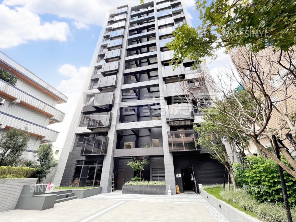 臻藏珍稀質感景觀三房車位房屋室內格局與周邊環境